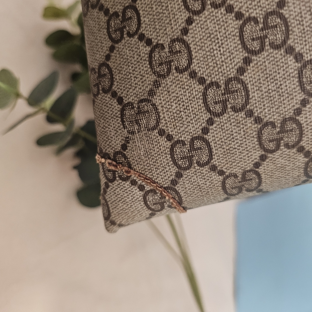 Gucci Monogram Tote Bag! - Picture 15 of 16